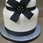 bow cake